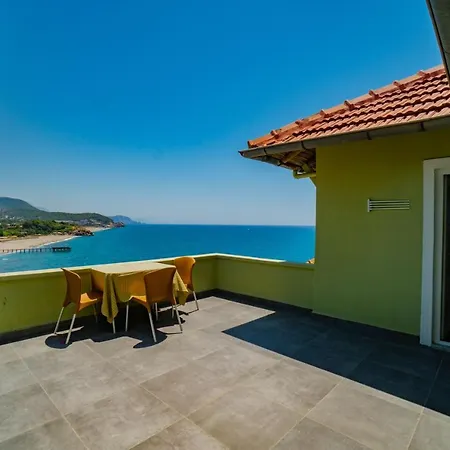 Senza Garden Club Hotel Konaklı