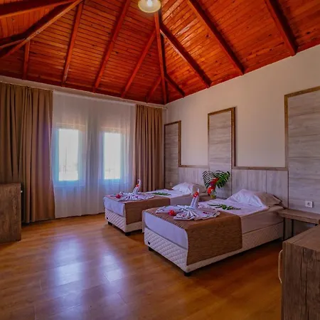 Senza Garden Club Hotel Konaklı