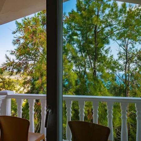 Senza Garden Club Hotel Konaklı