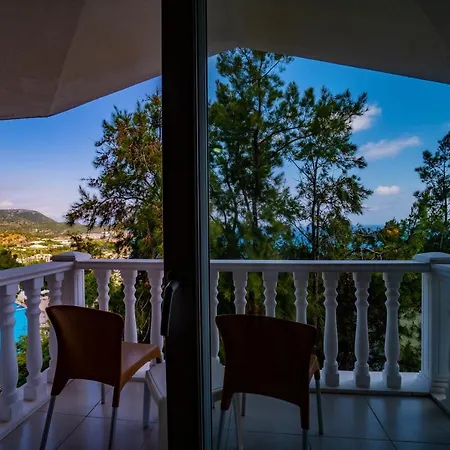 Senza Garden Club Hotel