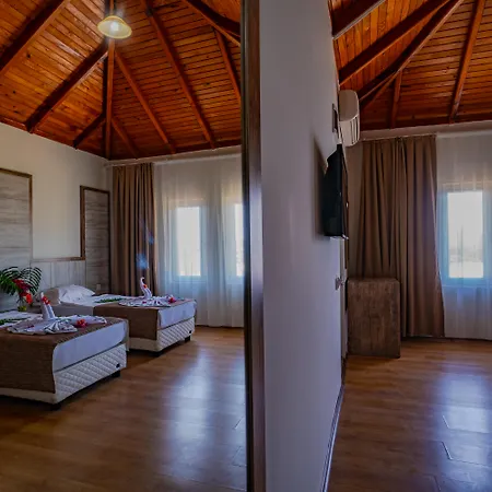 Senza Garden Club Hotel