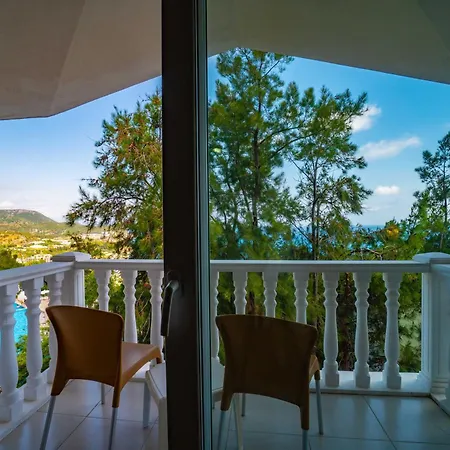 Senza Garden Club Hotel Konaklı