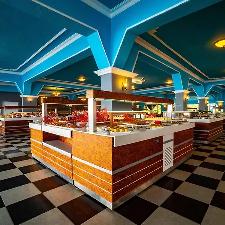 Hotel Senza Garden Club