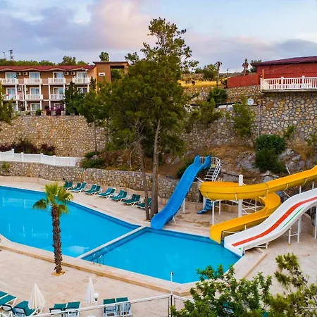 Hotel Senza Garden Club Konaklı