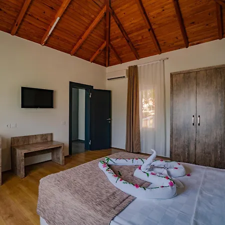 Hotel Senza Garden Club Konaklı