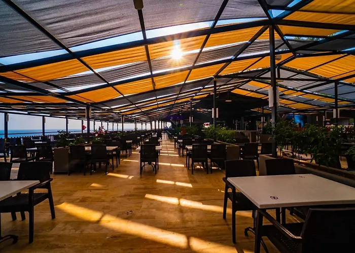 Senza Garden Club Hotel