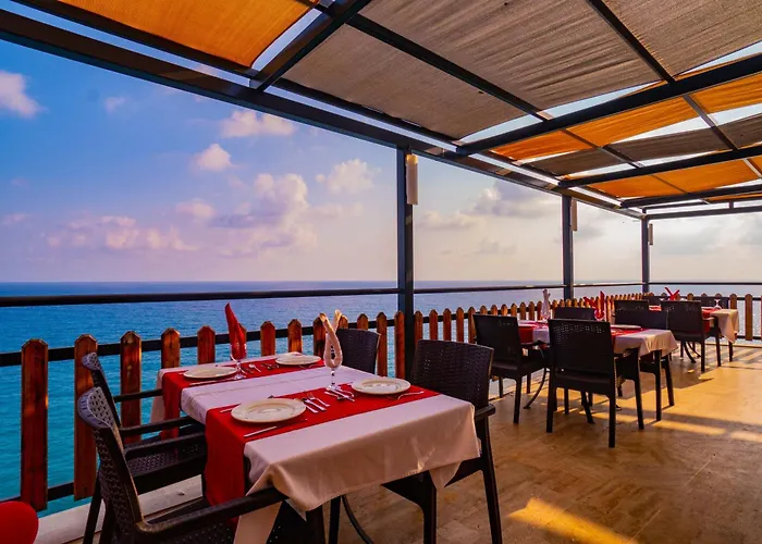 Senza Garden Club Hotel