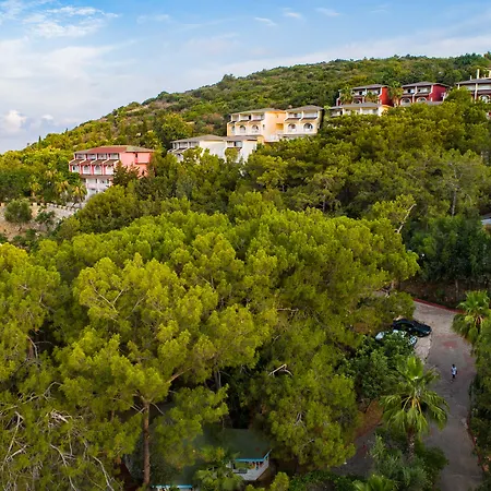 Senza Garden Club Hotel